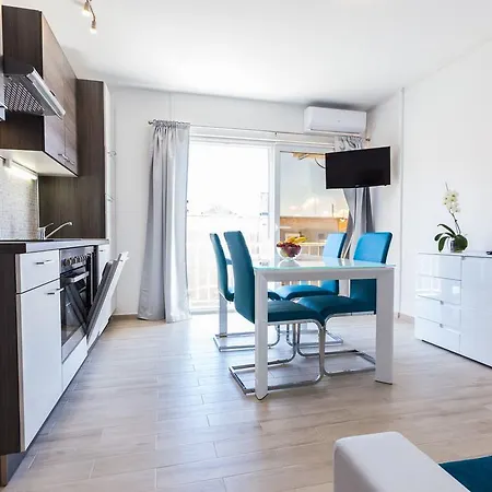 Apartman Calle Larga Ventidue *